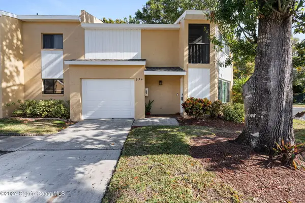 654 Cedar Side Circle Ne, Palm Bay, FL 32905