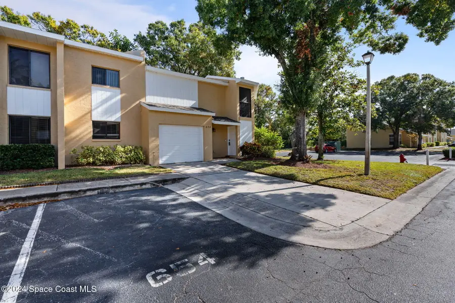 654 Cedar Side Circle Ne, Palm Bay, FL 32905 - Image #3