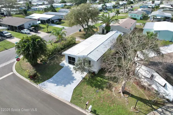 922 Bougainvillea Circle, Barefoot Bay, FL 32976