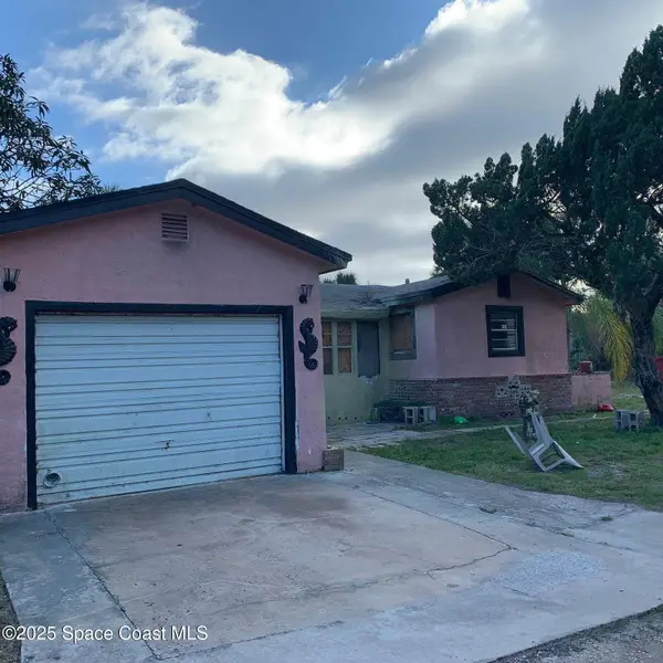 811 Calloway Lane, Melbourne, FL 32901