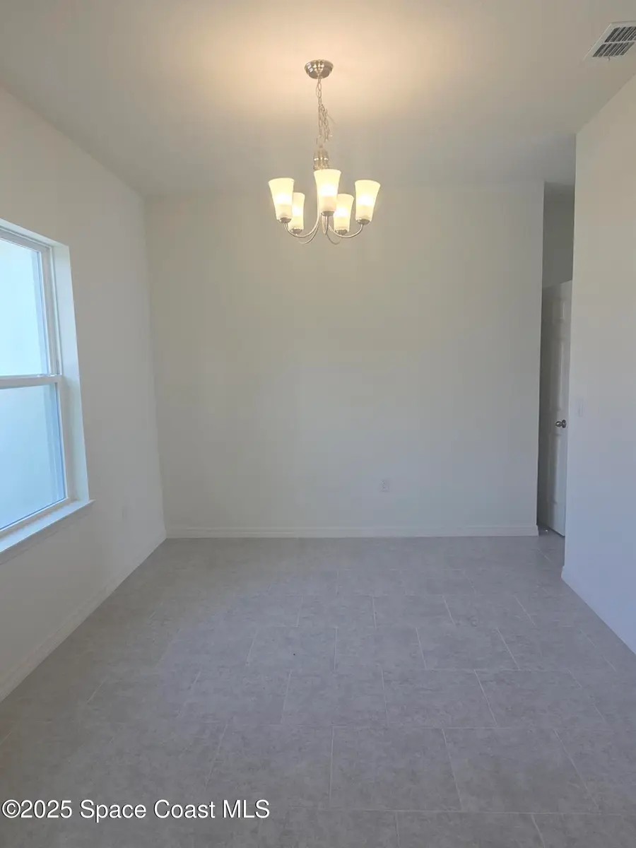 530 Breakwater Street Se, Palm Bay, FL 32909 - Image #2