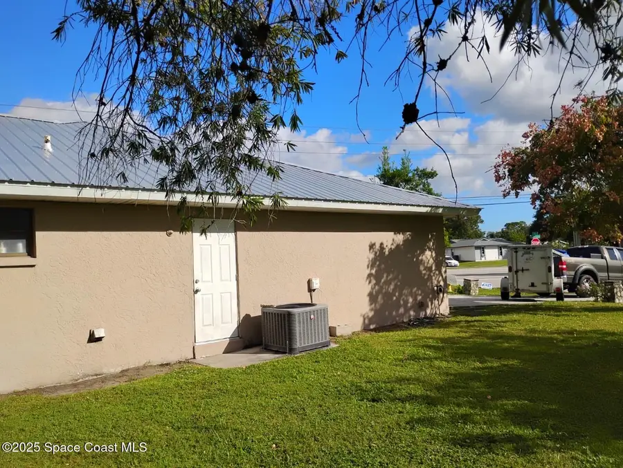 254 Emerson Drive Nw, Palm Bay, FL 32907 - Image #3
