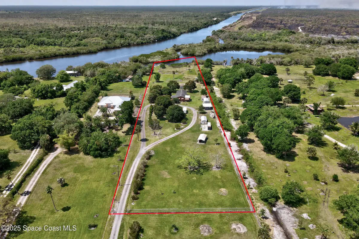 9556 Fleming Grant Road, Micco, FL 32976 - Image #1