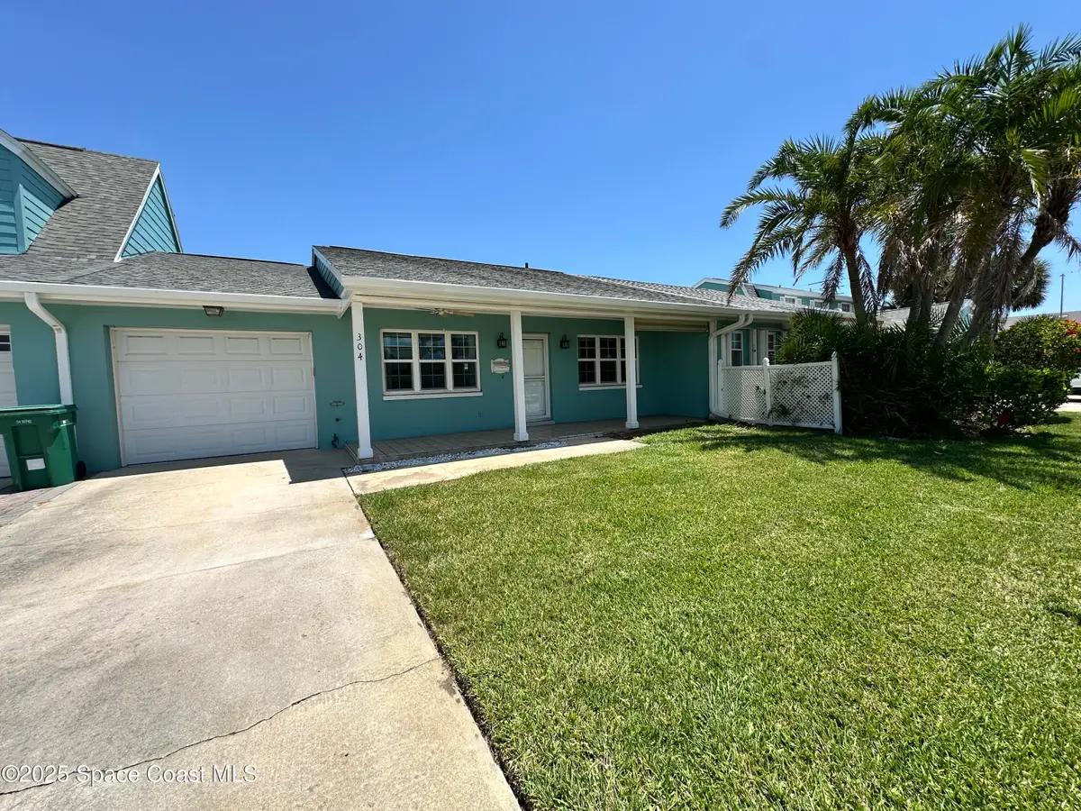 304 Emerald Place E, Indian Harbour Beach, FL 32937 - Image #1