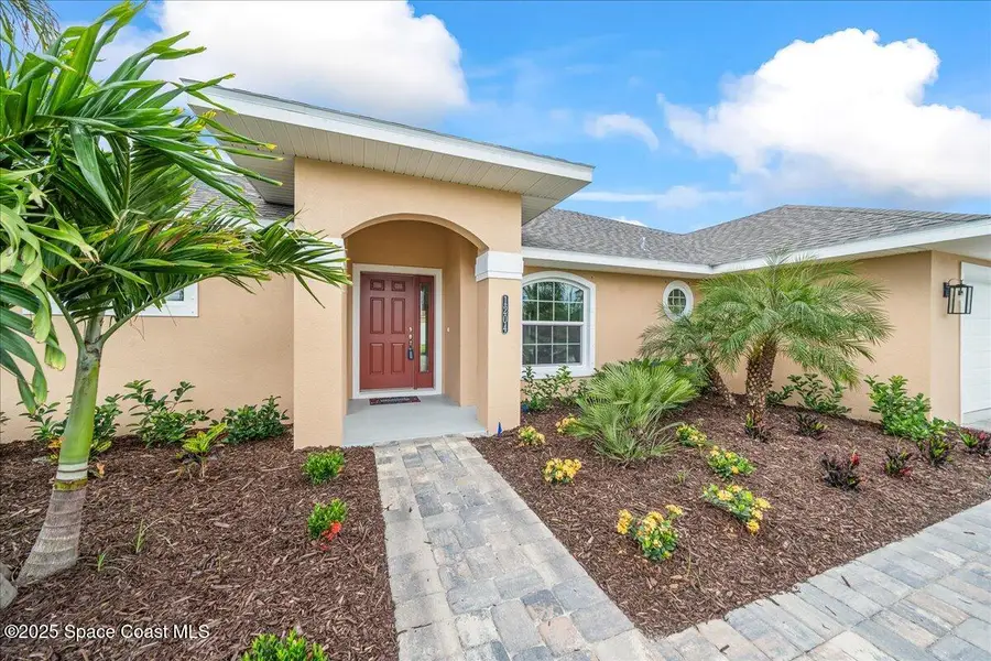 1204 Captiva Island Circle Sw, Palm Bay, FL 32908 - Image #2