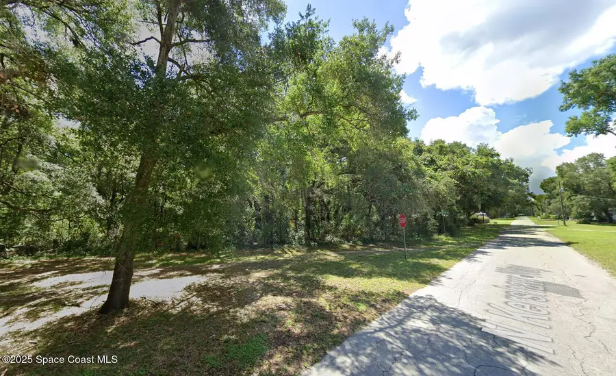 305 N Woodlake Avenue, Inverness, FL  - Image #2