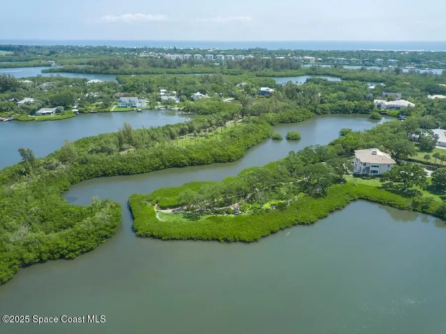 2660 Riverview Court, Vero Beach, FL 32963 - #2