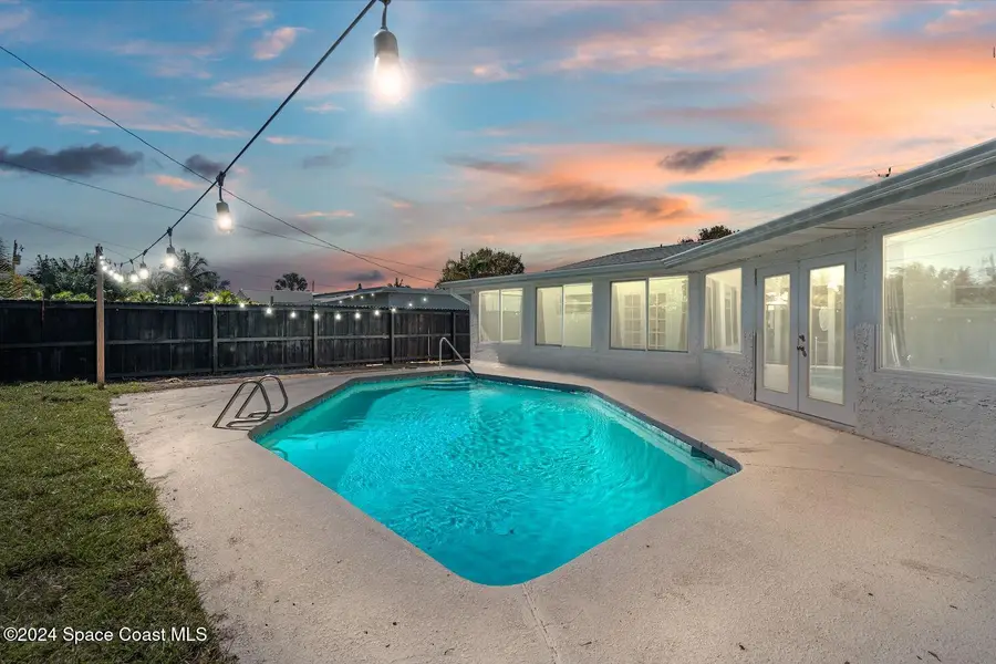 921 S Orlando Avenue, Cocoa Beach, FL 32931 - Image #2