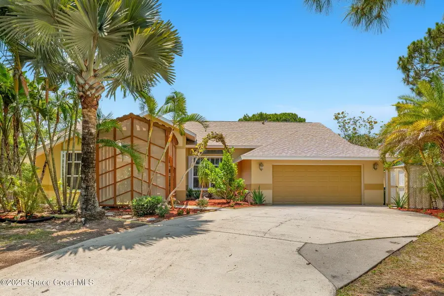 5900 Brabrook Avenue, Grant, FL 32949 - Image #2