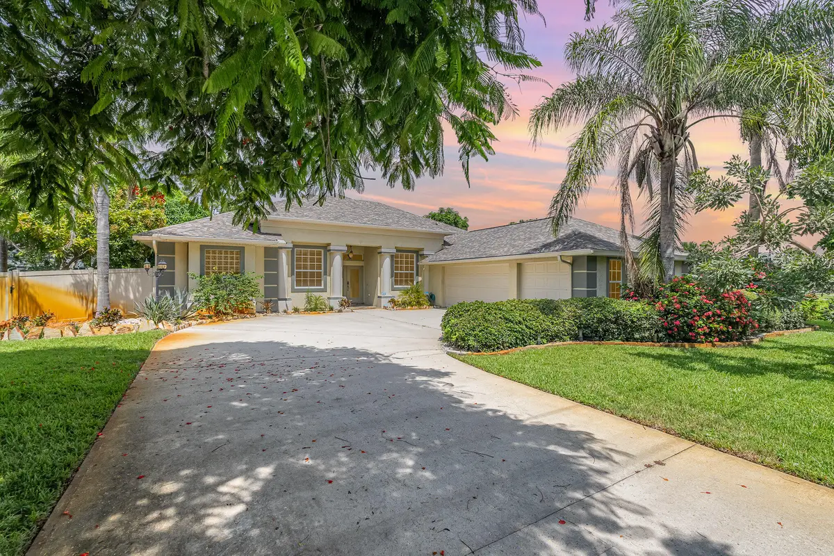 2230 S Courtenay Parkway, Merritt Island, FL 32952 - Image #1