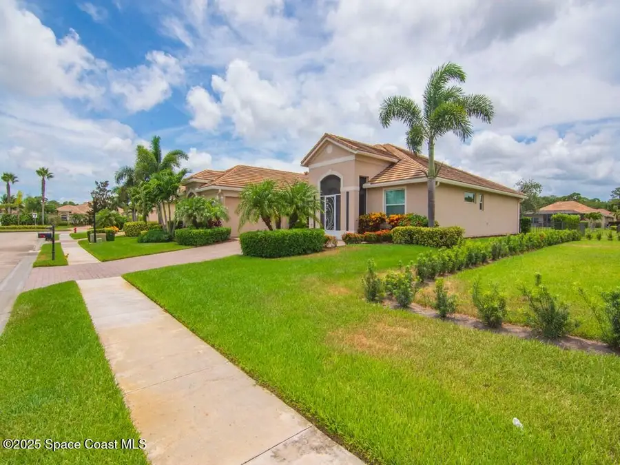 8255 Heather Court, Vero Beach, FL 32967 - Image #2