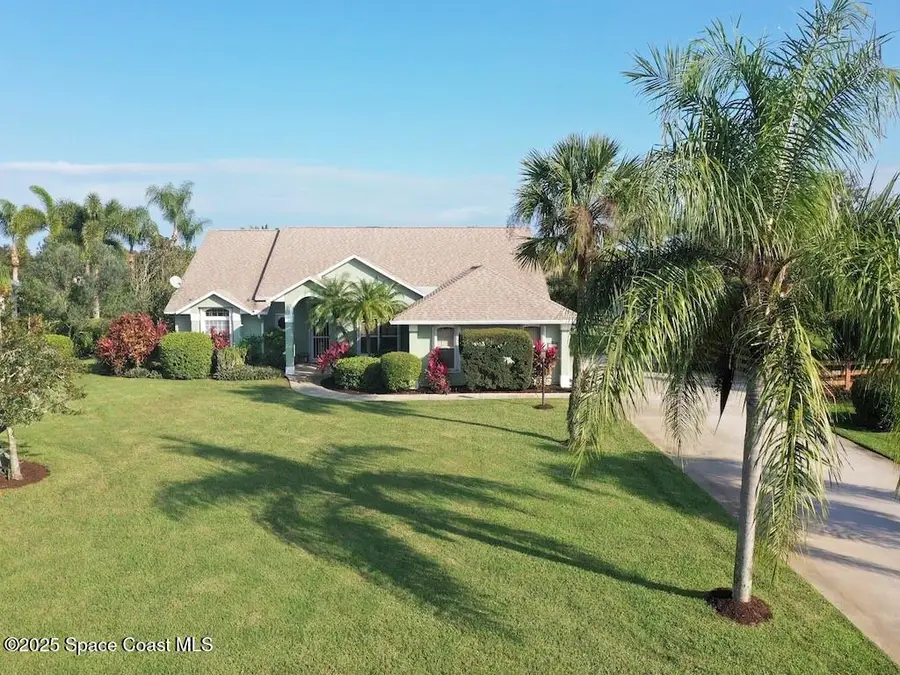 1517 Eagles Circle, Sebastian, FL 32958 - Image #2