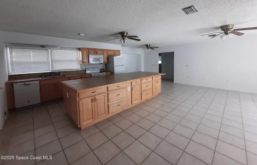 215 Pelican Drive, Melbourne Beach, FL 32951 - Image #3