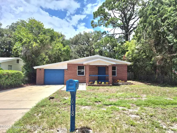 618 Aurora Street, South Daytona, FL 32119