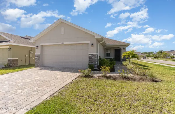 1029 Canfield Circle Se, Palm Bay, FL 32909