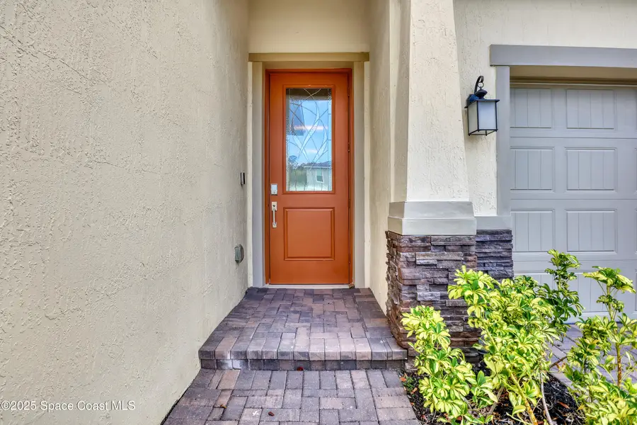 507 Veridian Circle Nw, Palm Bay, FL 32907 - Image #3