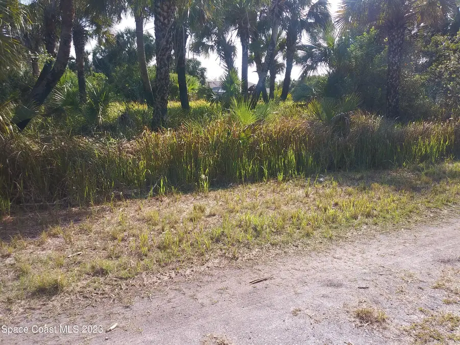 622 Heron Road, Palm Bay, FL 32908 - Image #2