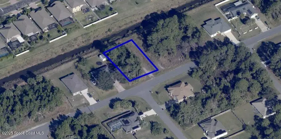 657 Paigo Street Se, Palm Bay, FL 32909 - #1