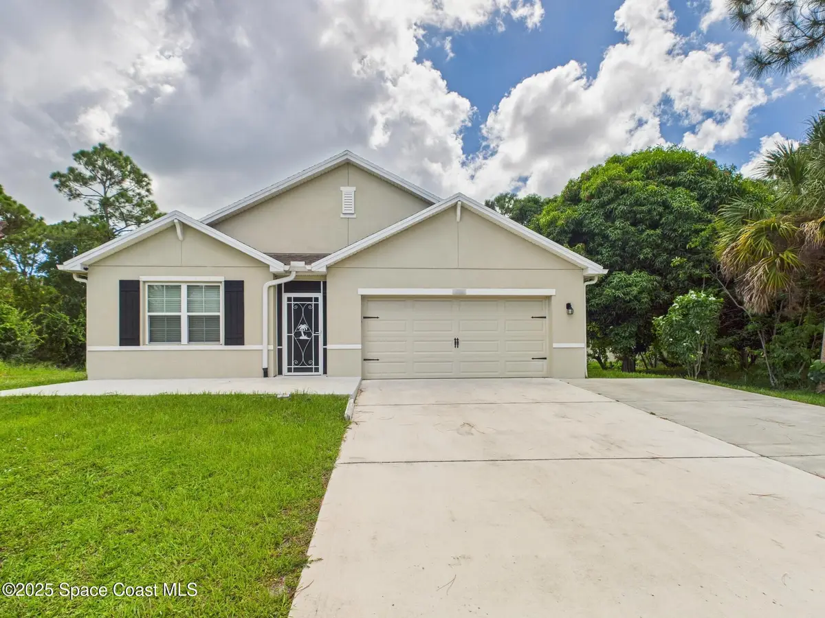 1066 Laconia Street, Sebastian, FL 32958 - Image #1