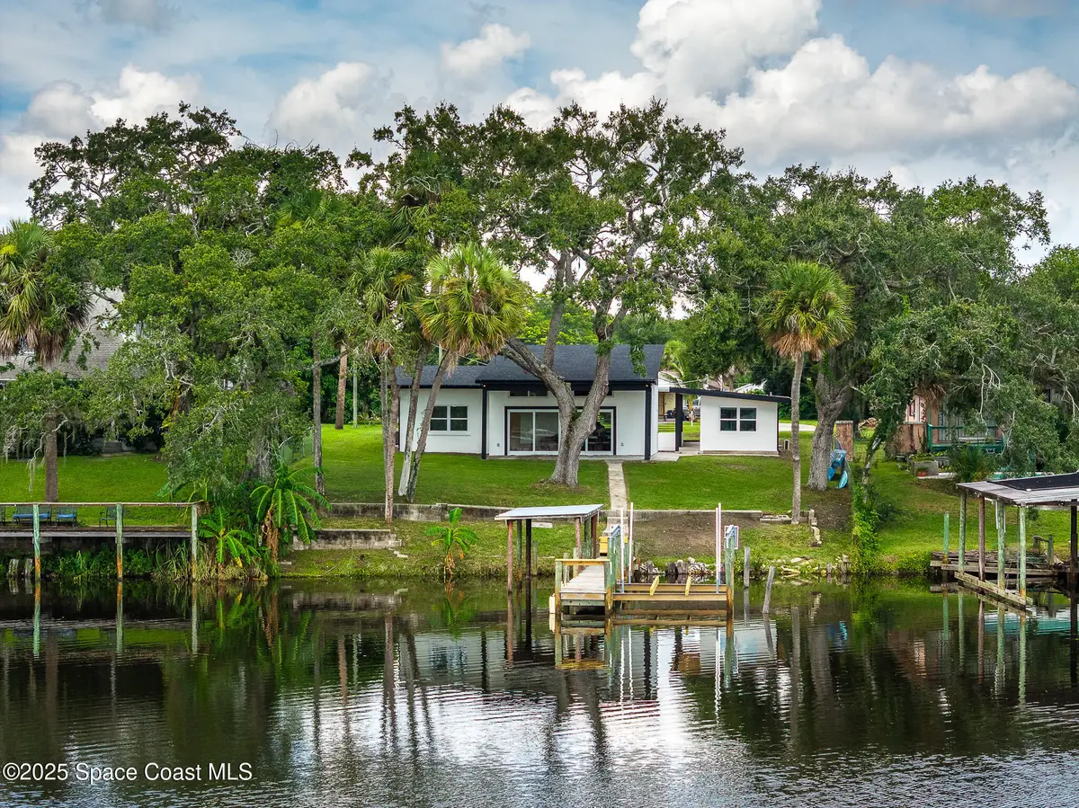 877 Sunset Drive, Melbourne, FL 32935 - Image #1