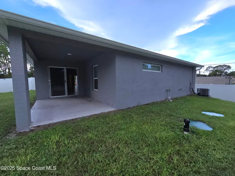 259 Webbwood Avenue Sw, Palm Bay, FL 32908 - Image #2