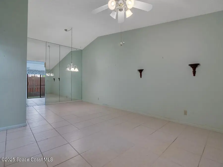 8091 SE Villa Circle, Hobe Sound, FL 33455 - Image #2