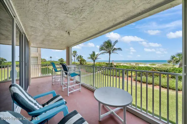 1527 S Atlantic Ave #201, Cocoa Beach, FL 32931