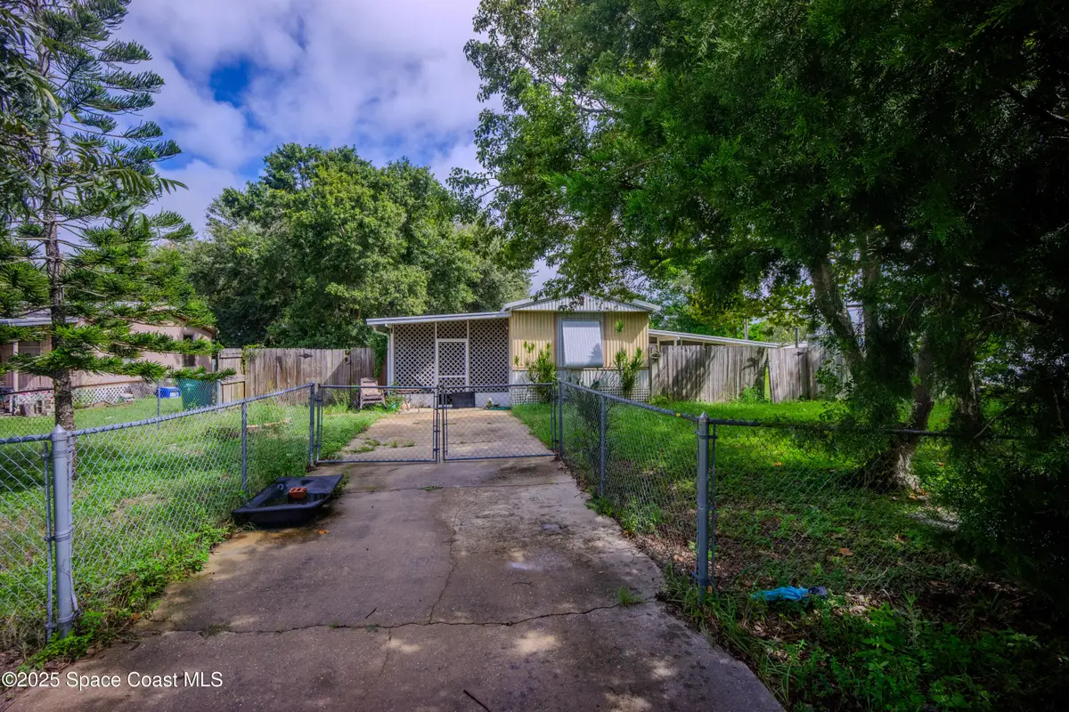 557 Nicklaus Circle, Cocoa, FL 32927 - Image #1