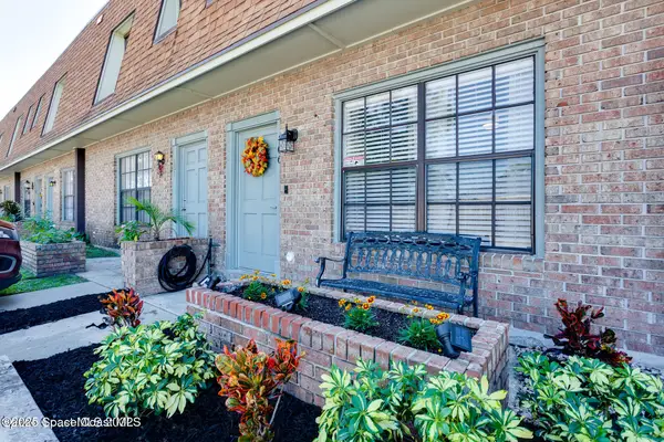 1300 Arlington Lane Ne #106, Palm Bay, FL 32905