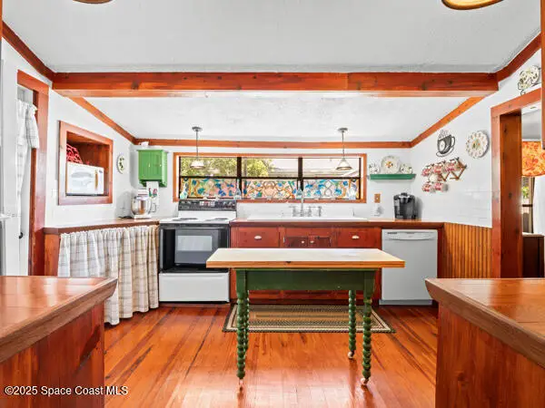 608 Indiana Avenue, Saint Cloud, FL 34769 - Image #2