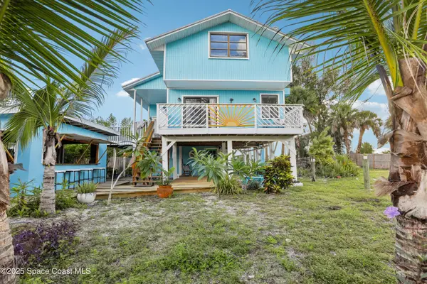 51 Vip Island #B, Grant-Valkaria, FL 32949