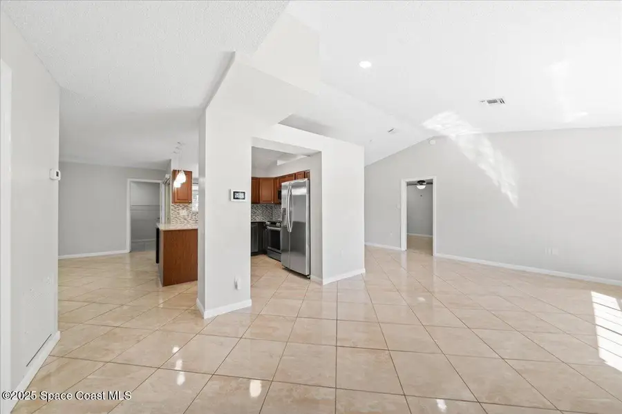 418 Empire Avenue Ne, Palm Bay, FL 32907 - Image #3