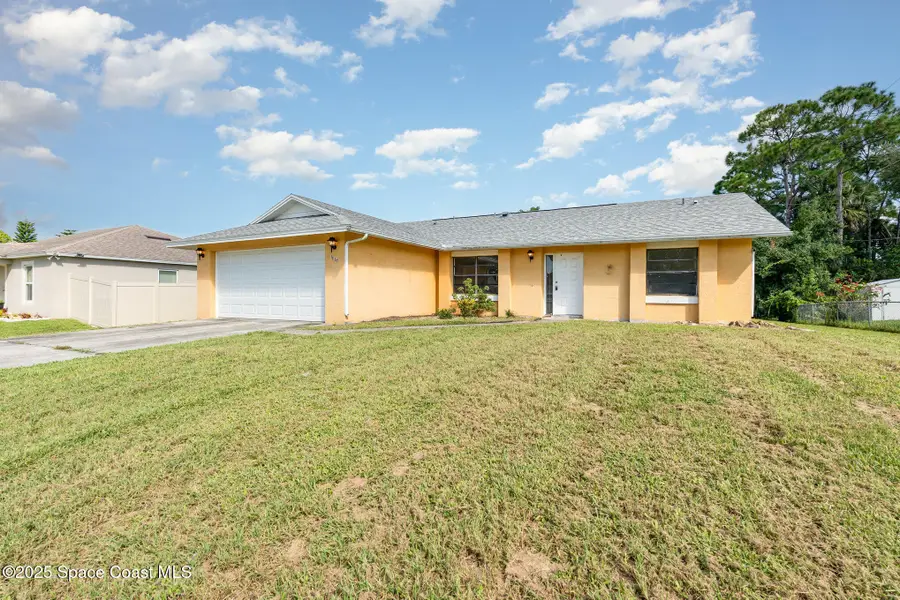 1867 Cyclone Street Nw, Palm Bay, FL 32907 - Image #2