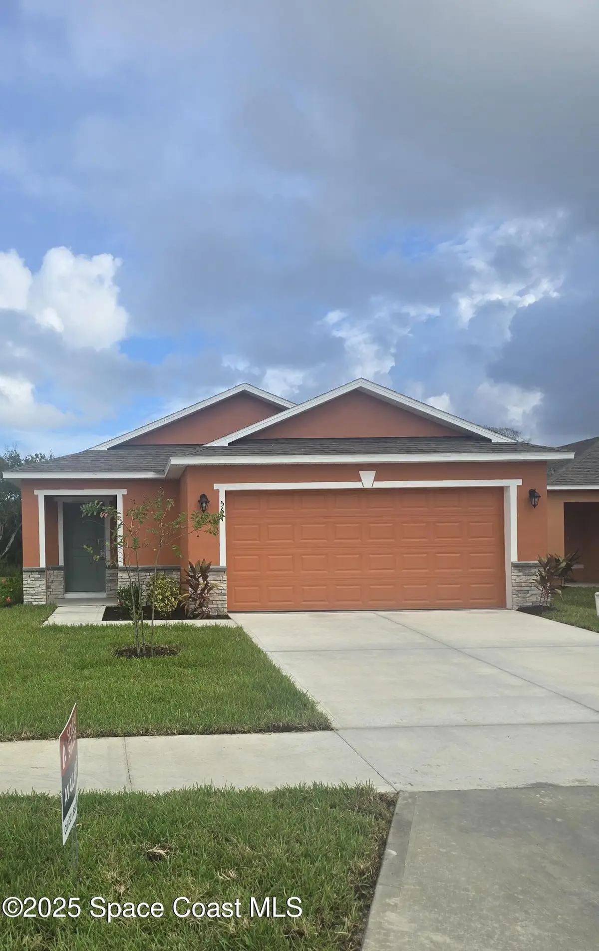561 SW Richmond Circle, Palm Bay, FL 32908 - Image #1