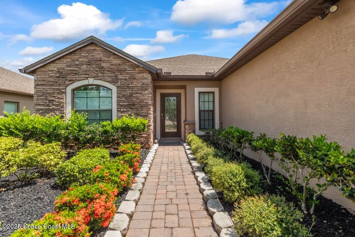 1071 Dillard Drive Se, Palm Bay, FL 32909 - Image #1