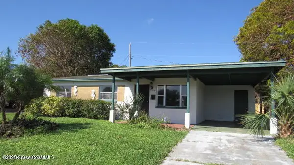 3042 Plummer Circle, Melbourne, FL 32901
