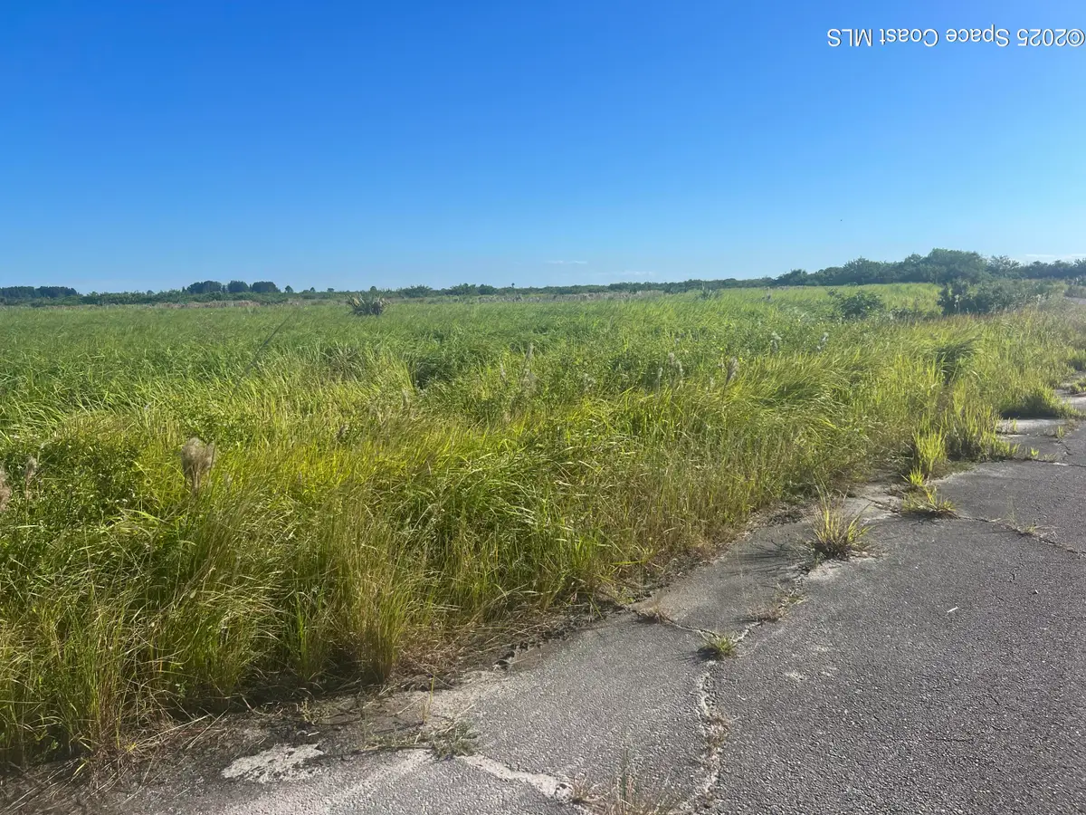 1054 Melzer Street Sw, Palm Bay, FL 32908 - Image #1