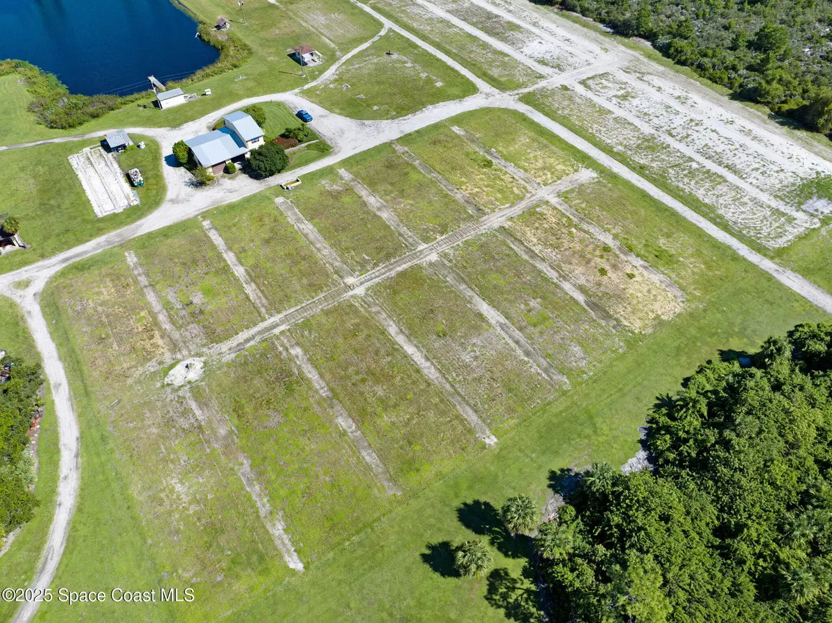 000c Berry Road, Grant, FL 32949 - Image #1