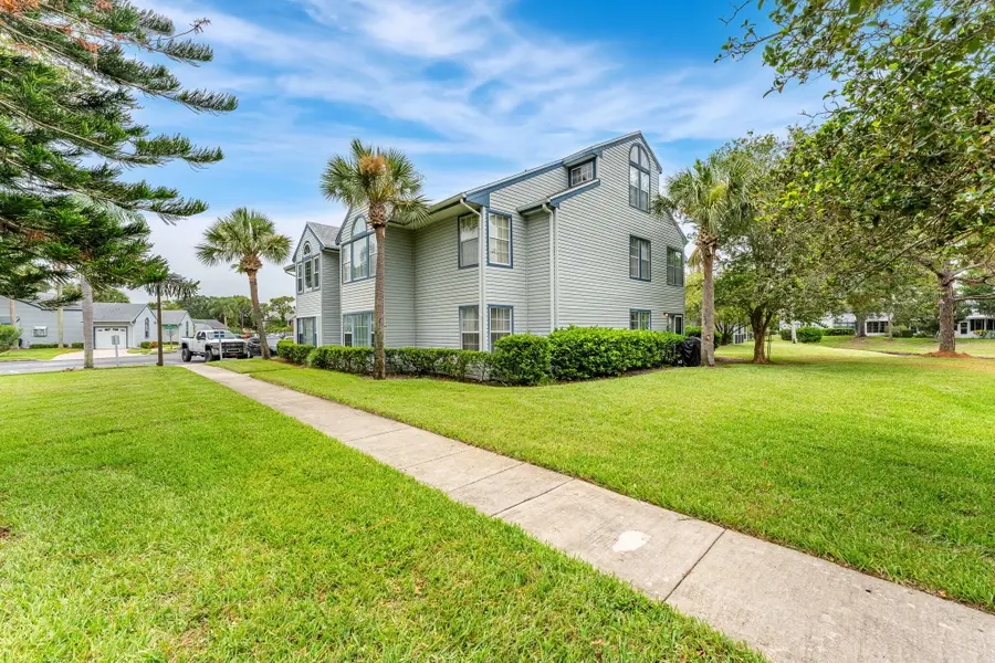 4880 Lake Waterford Way W #3220, Melbourne, FL 32901 - Image #2