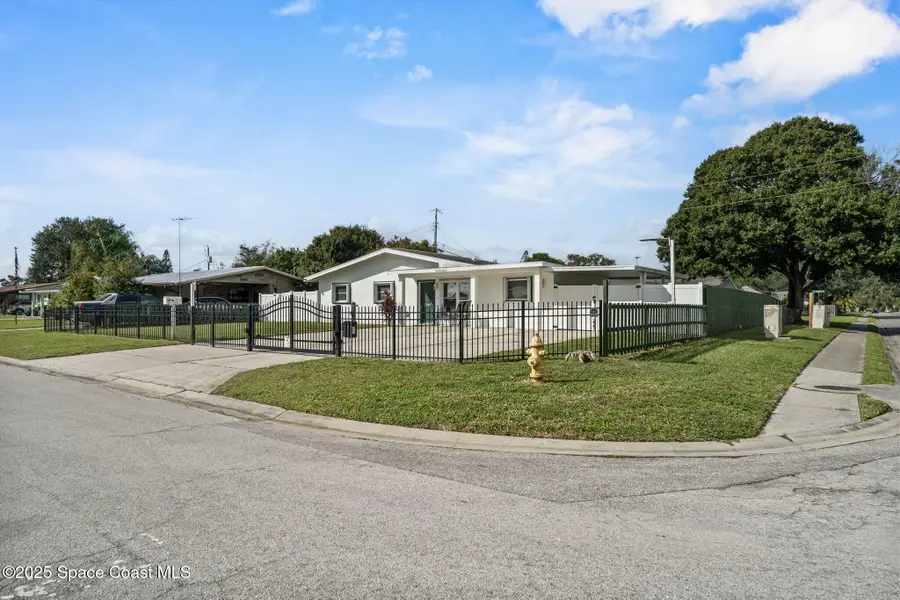 676 Cheyenne Avenue, Melbourne, FL 32935 - Image #2