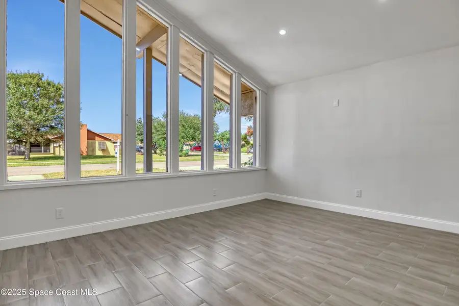2270 Queen Anne Street, Merritt Island, FL 32952 - #3