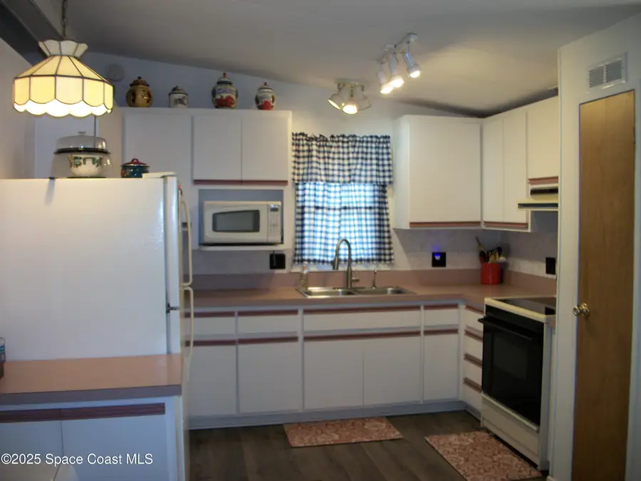 1972 Mango Street Ne, Palm Bay, FL 32905 - Image #2