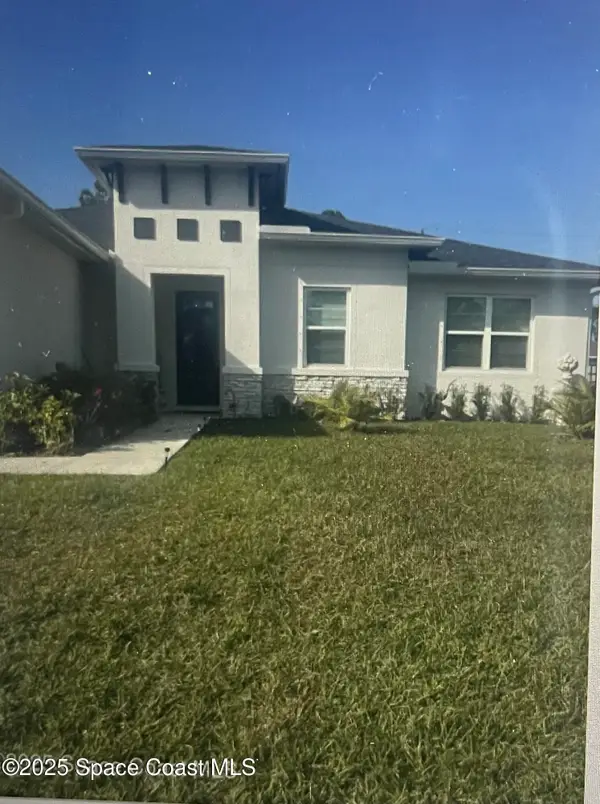 474 Carolina Avenue Nw, Palm Bay, FL 32907