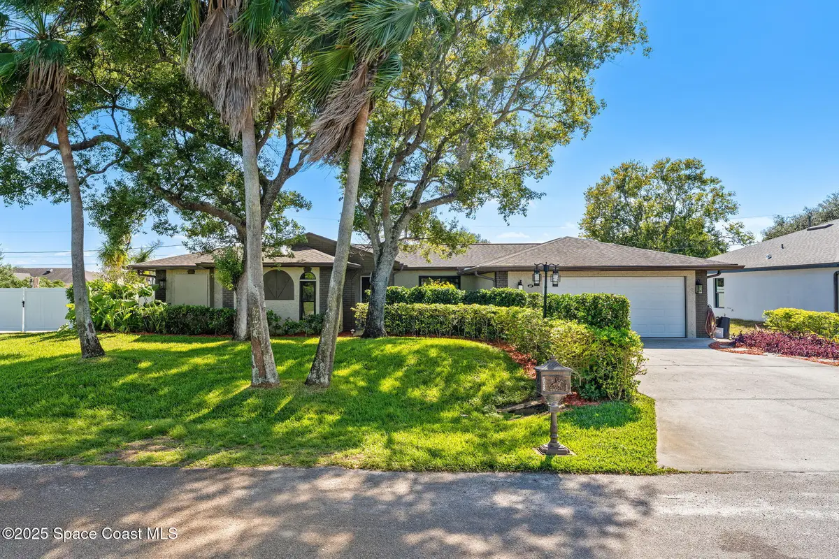 658 Binney Street Ne, Palm Bay, FL 32907 - Image #1