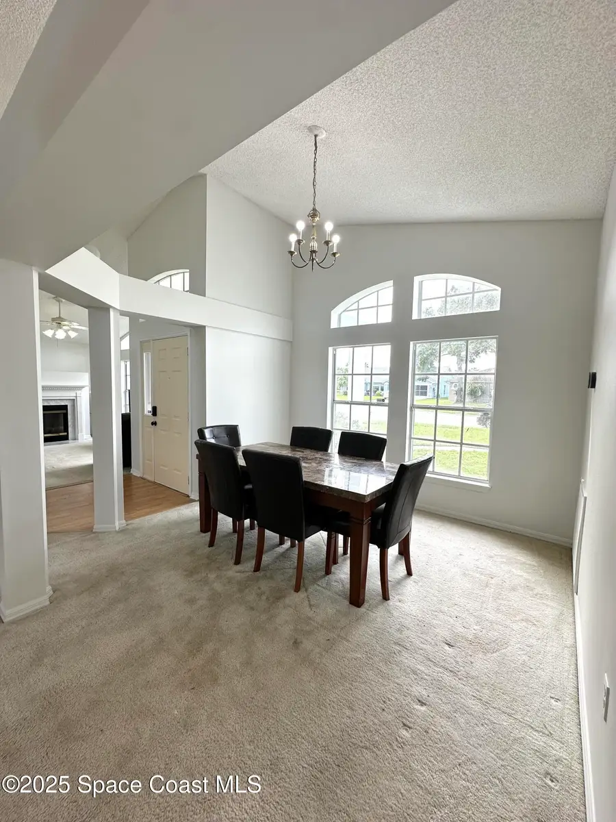 4355 S Lakes Circle, Melbourne, FL 32901 - Image #3