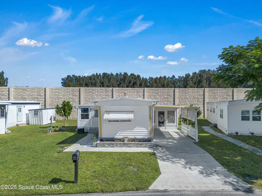 228 Holiday Park Boulevard Ne, Palm Bay, FL 32907 - Image #2