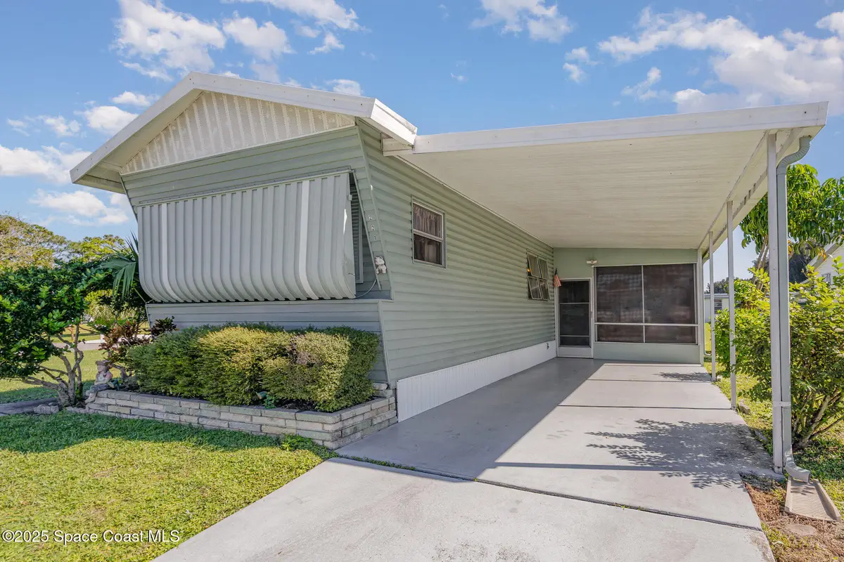 221 Berry Court Ne, Palm Bay, FL 32907 - Image #1