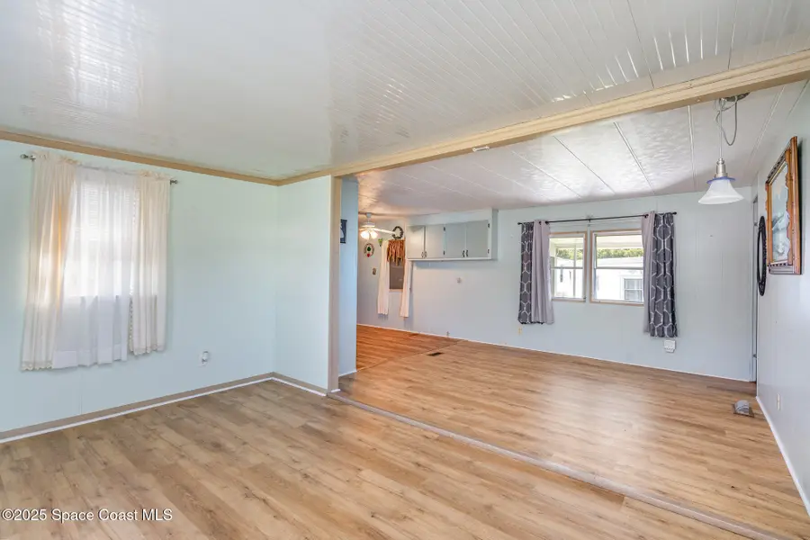 221 Berry Court Ne, Palm Bay, FL 32907 - Image #3