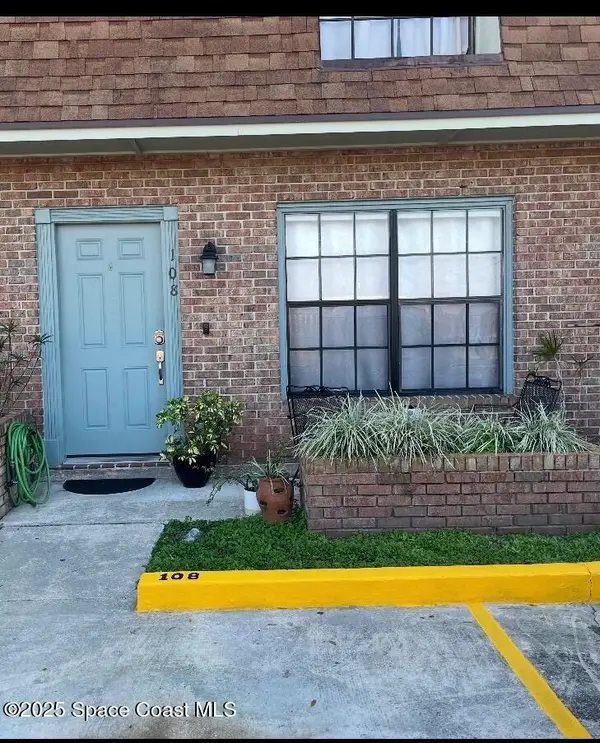 1300 Arlington Lane Ne #108, Palm Bay, FL 32905