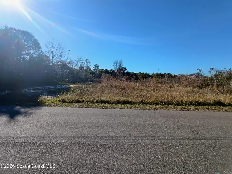 188 Lamarque Street Sw, Palm Bay, FL 32908 - Image #3